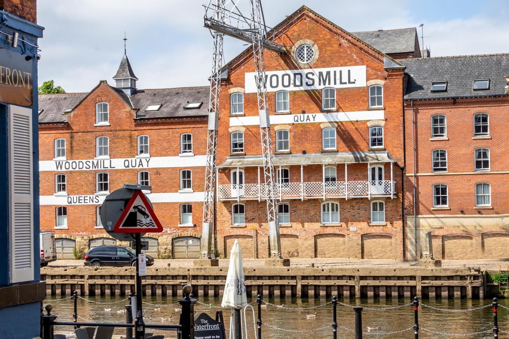 30 Woodsmill Quay Apartment York Bagian luar foto